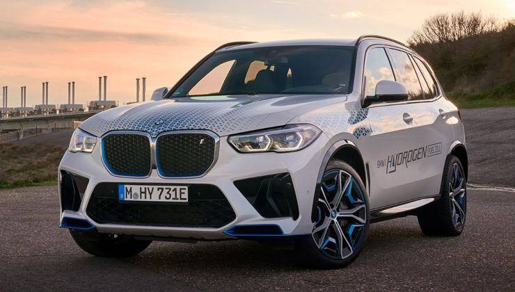 BMW ix5 hydrogen occasione prezzo vantaggi