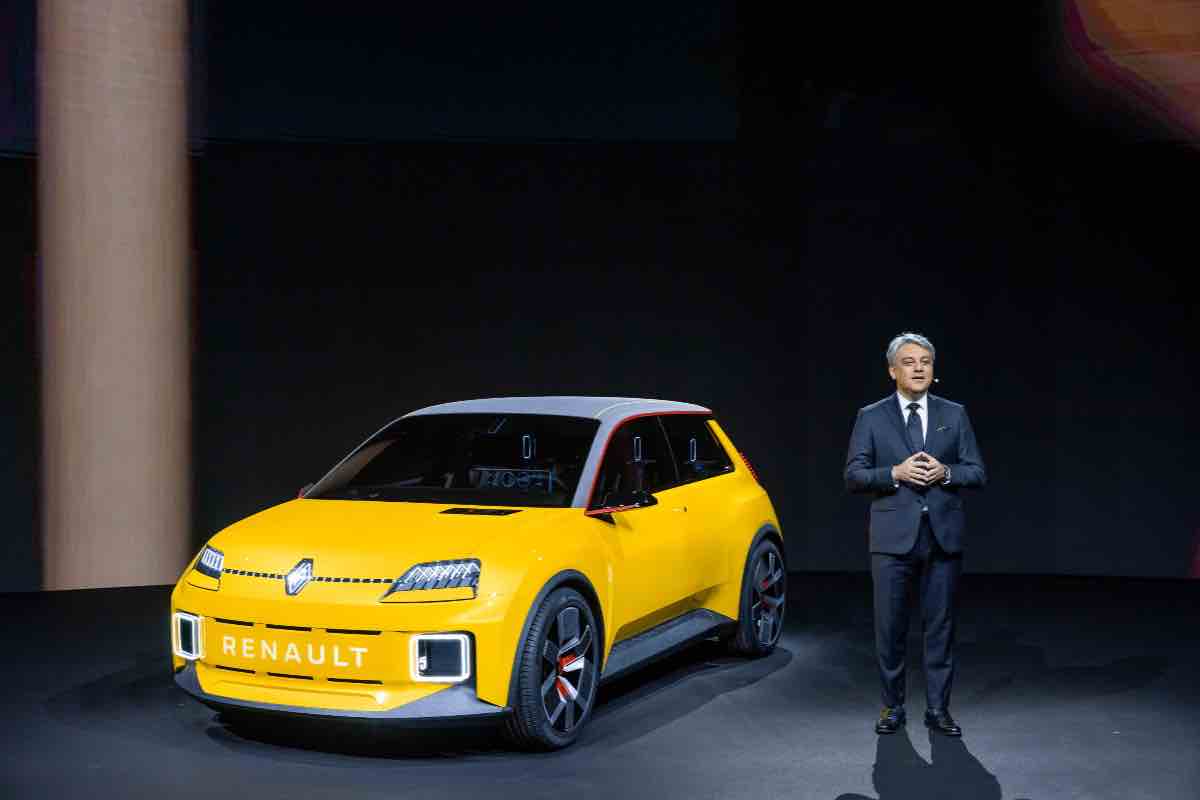 Renault nuovo motore ibrido