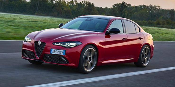 Alfa Romeo Giulia scatta il richiamo