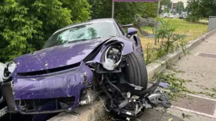 Incidente Porsche distrutta 