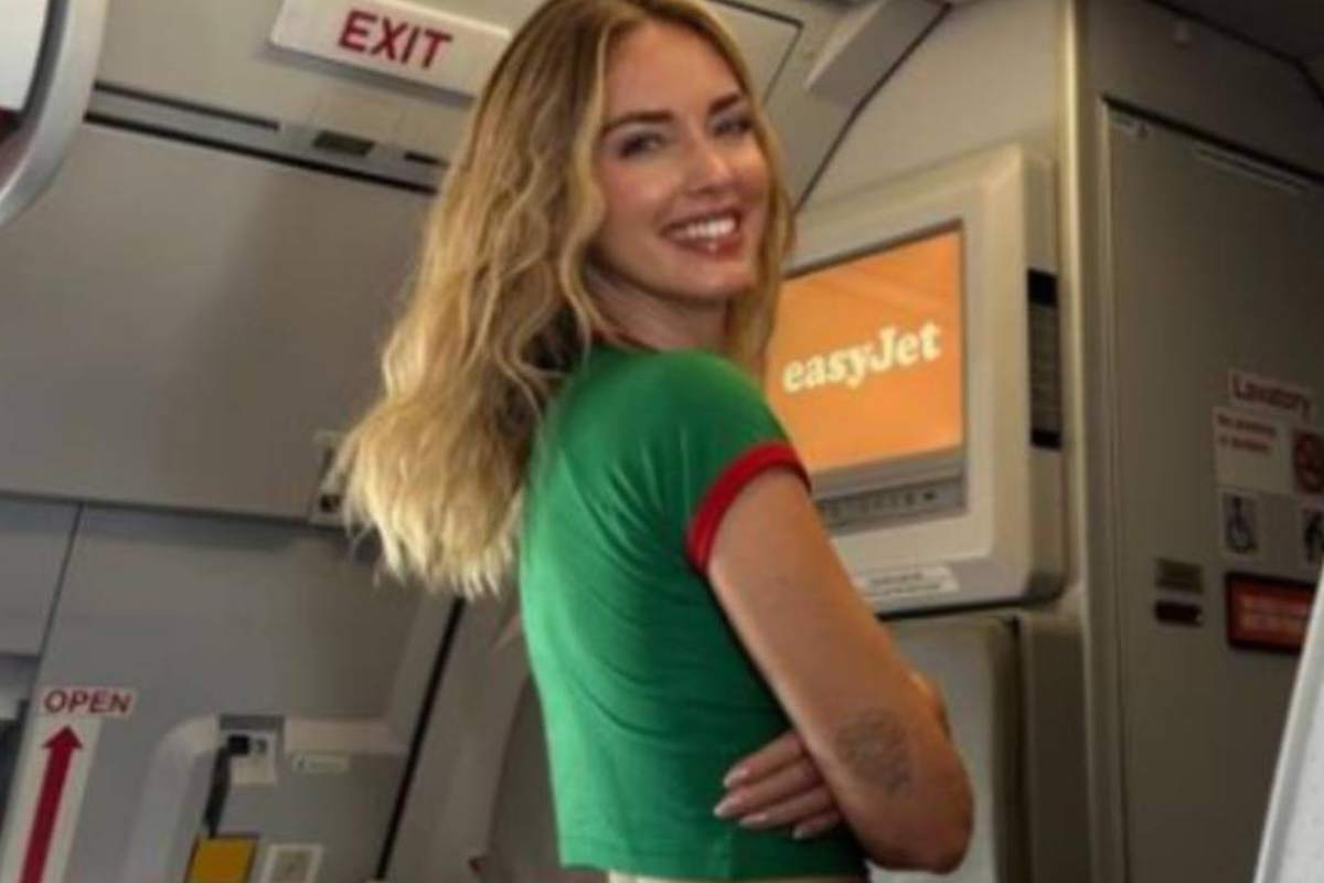 Ferragni sul volo low-cost: scoppia la polemica