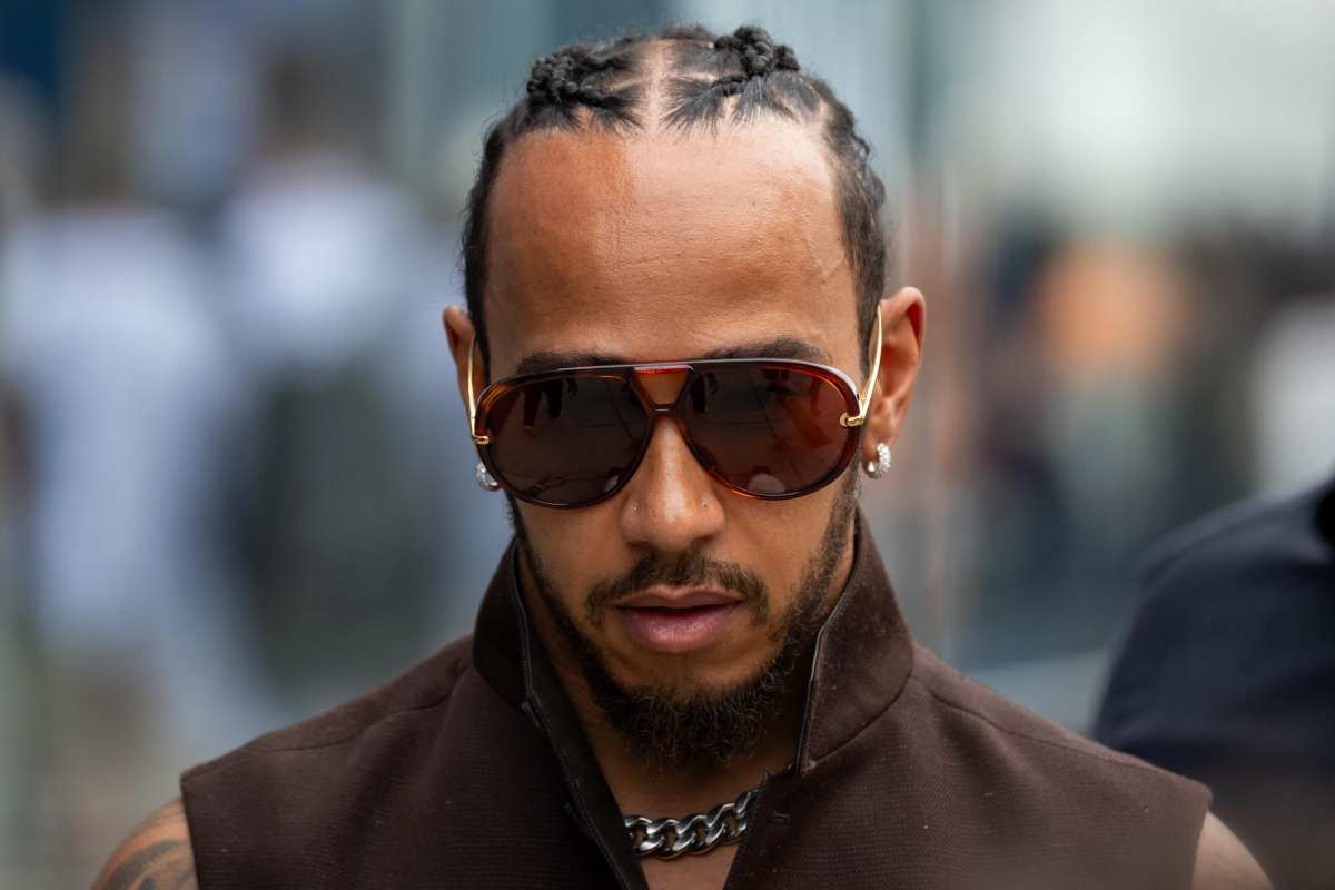 Lewis Hamilton, arrivano parole forti