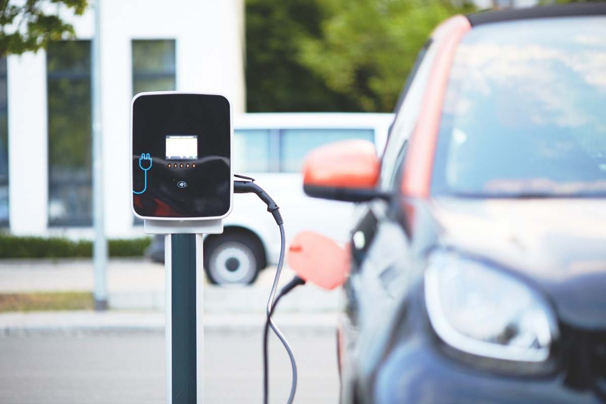 Cambia tutto per le auto elettriche