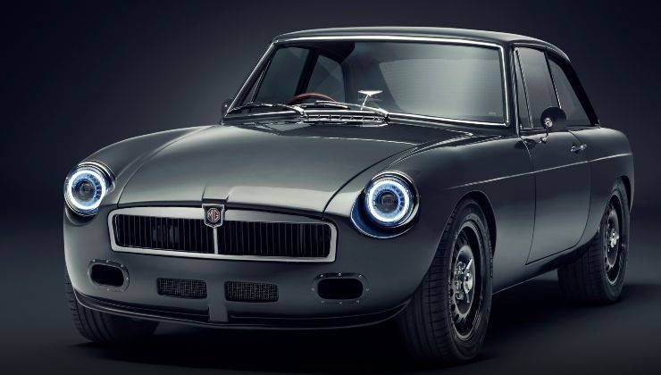 MGB V8 LE60, l'auto col fascino del passato