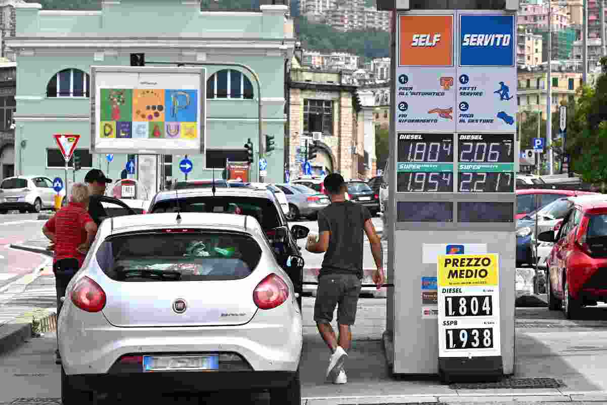 nuovo prezzo Benzina Diesel