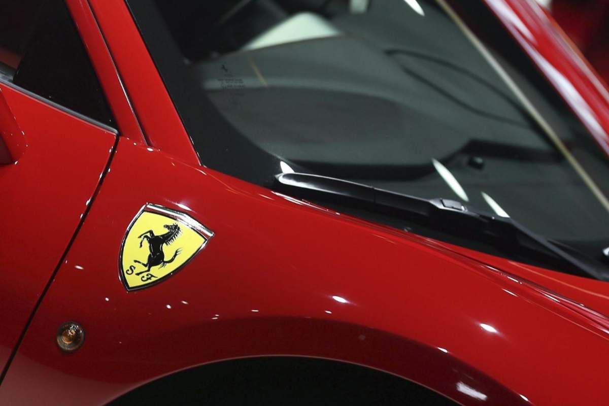 Ferrari all'asta a prezzi altissimi