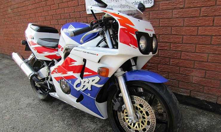 Honda CBR400RR nuova moto in arrivo?