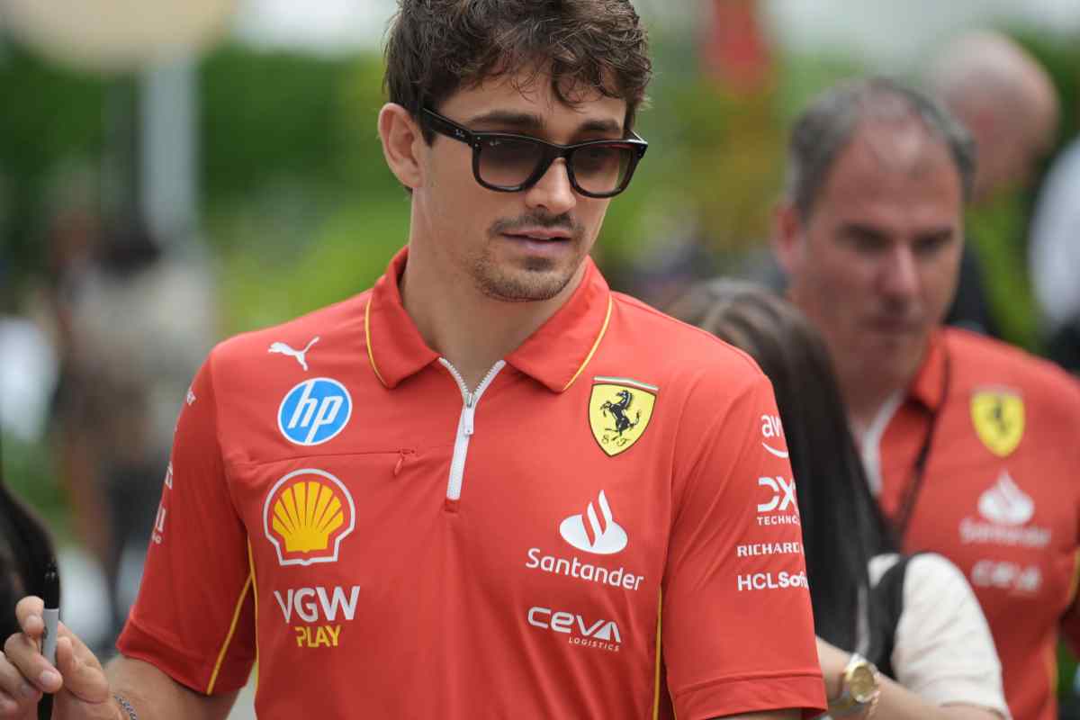 Charles Leclerc manda giù un boccone amaro