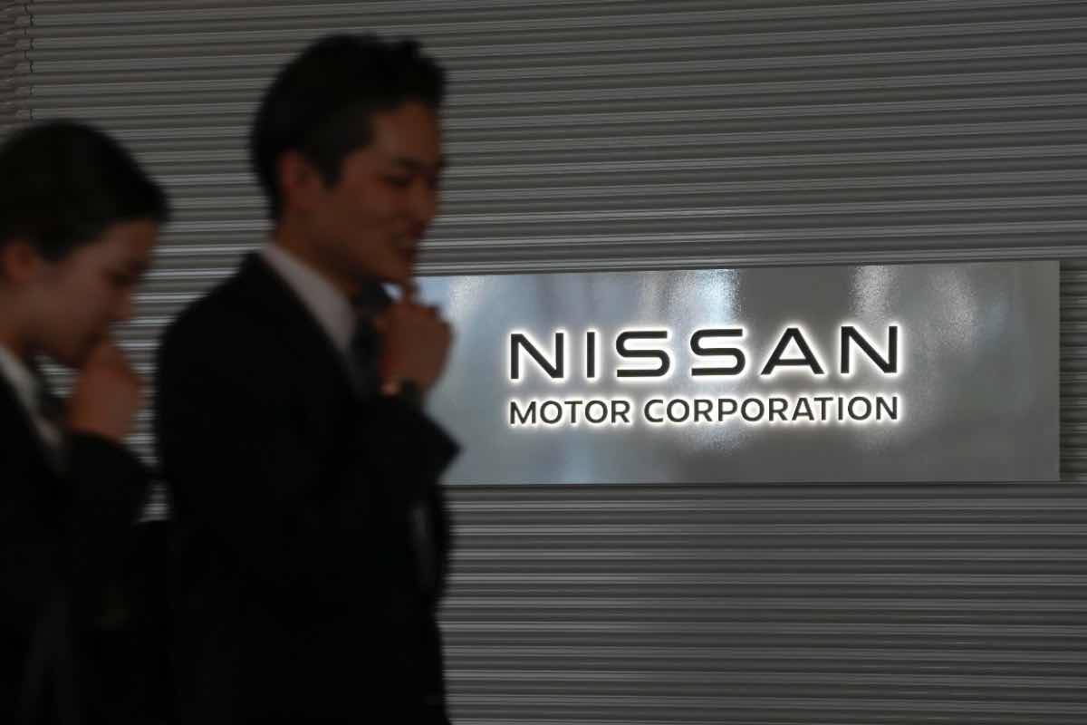 Nissan acquisto Renault crisi soldi