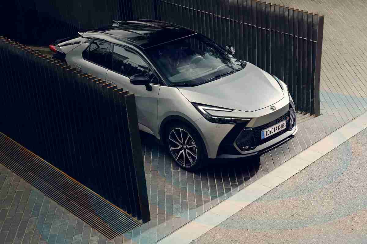 Toyota C-HR a prezzo super vantaggioso