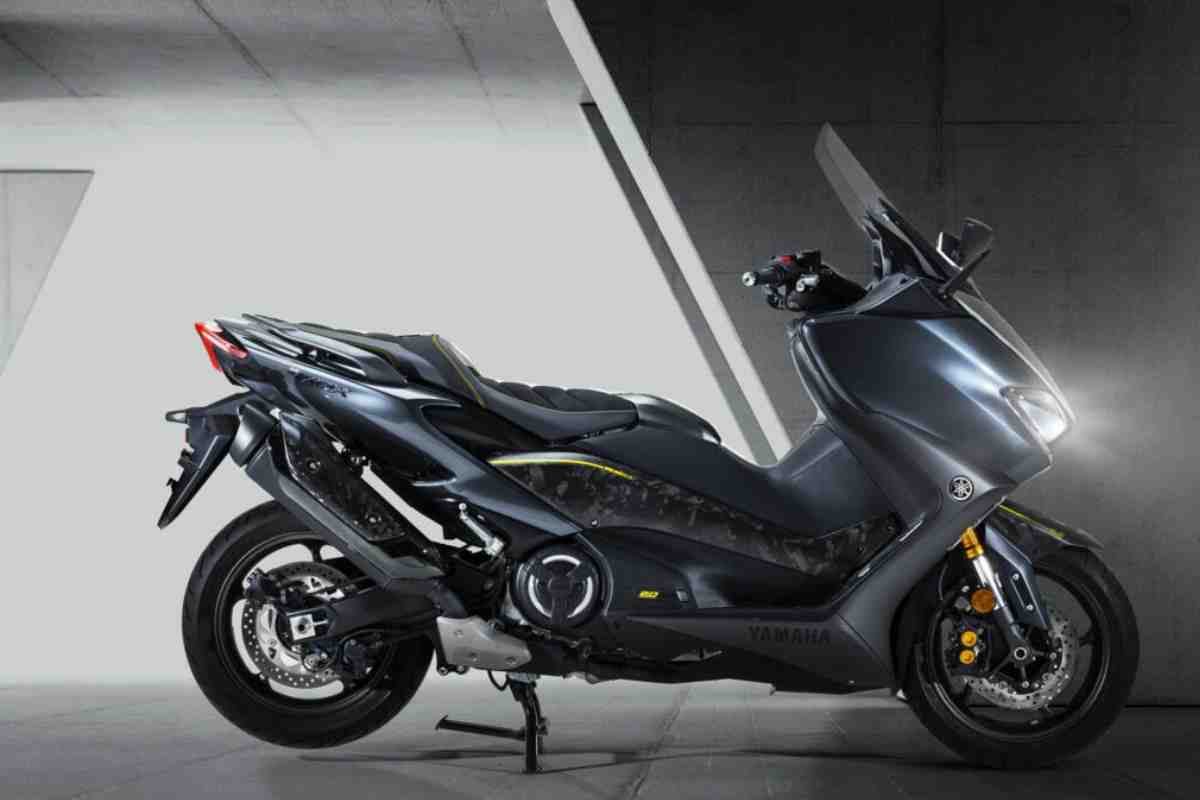 Yamaha T-Max prestazioni motore