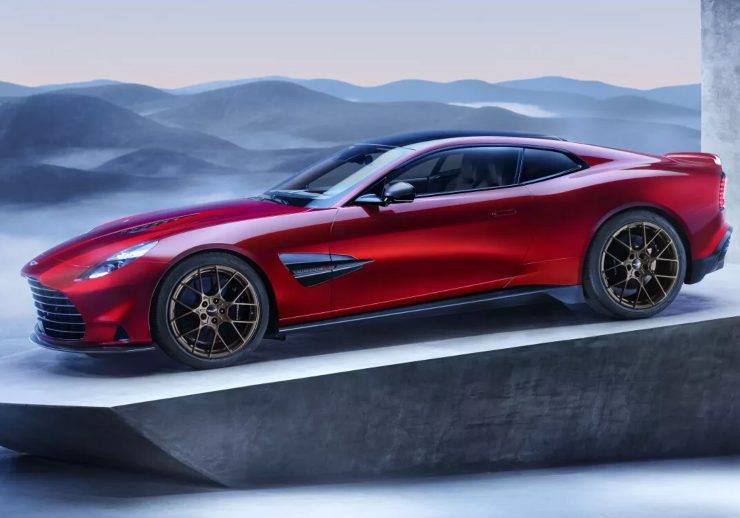 Aston Martin Vanquish bolide britannico