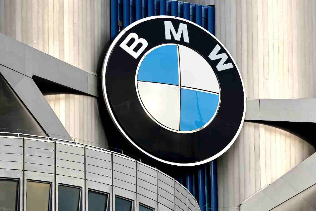 bmw richiamo sistema frenante