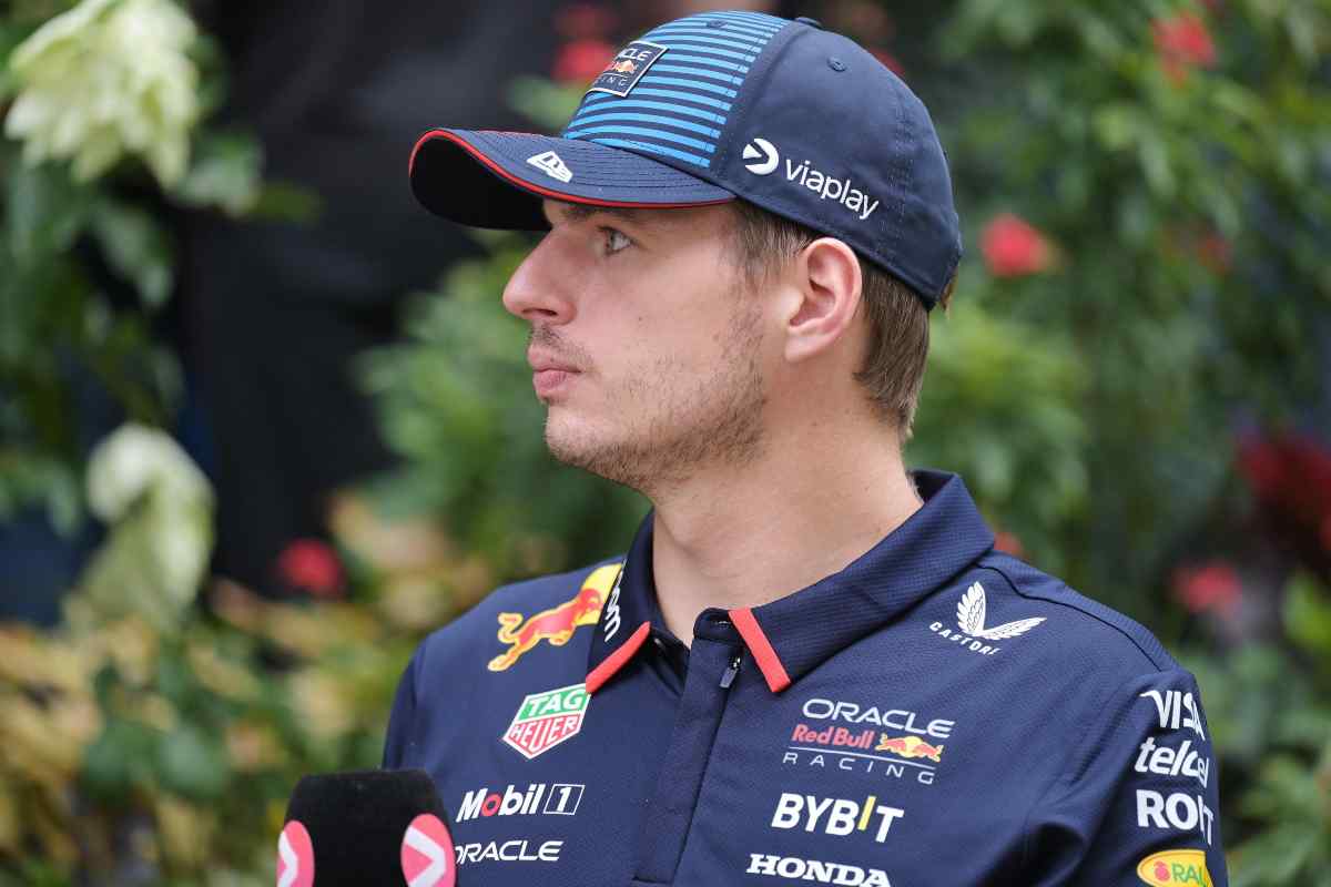 Verstappen via dalla Red Bull