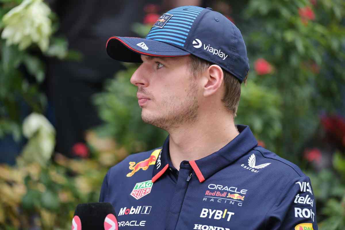 Max Verstappen decisione sconcertante