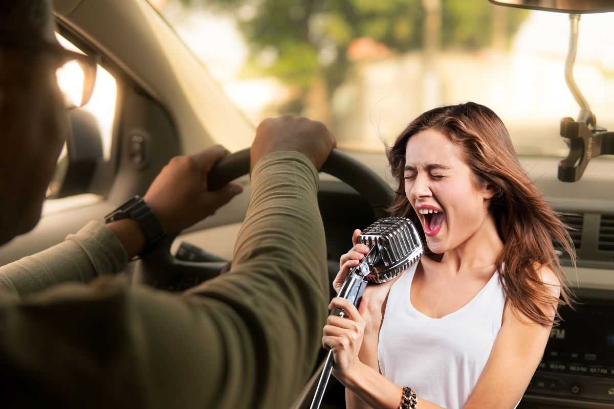 Auto karaoke