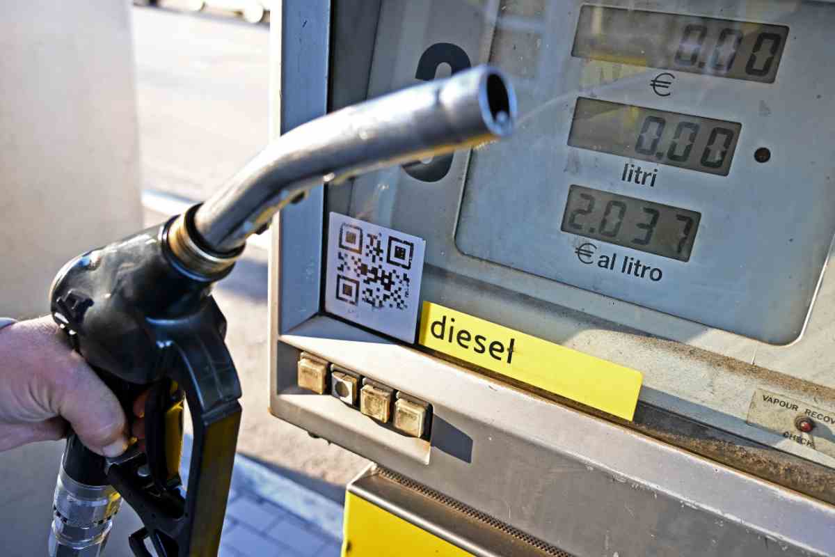 Rifornimento di benzina e diesel