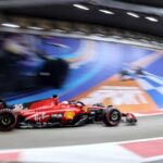 La Ferrari di Charles Leclerc in uscita dalla corsia box ad Abu Dhabi