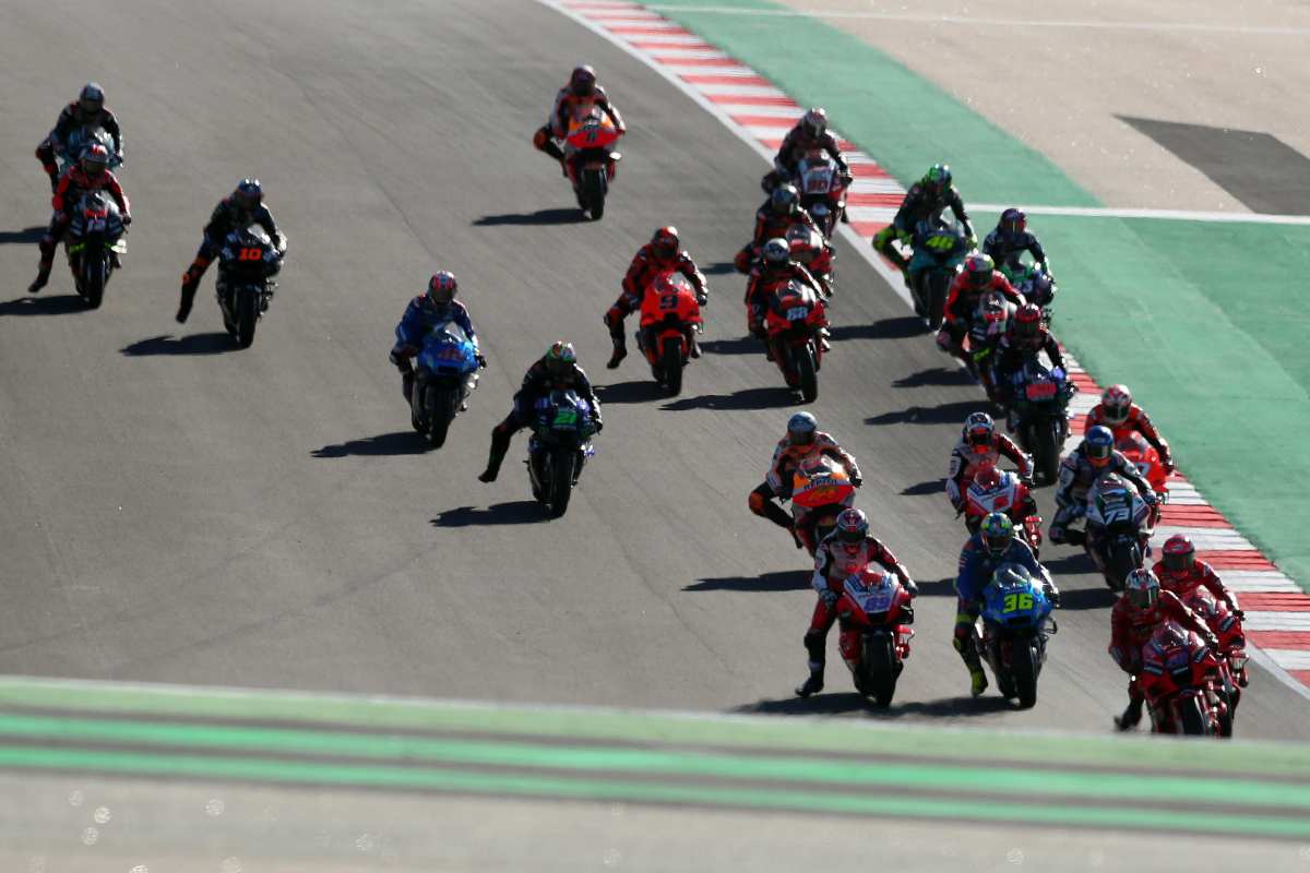 MotoGP, brutto infortunio in allenamento