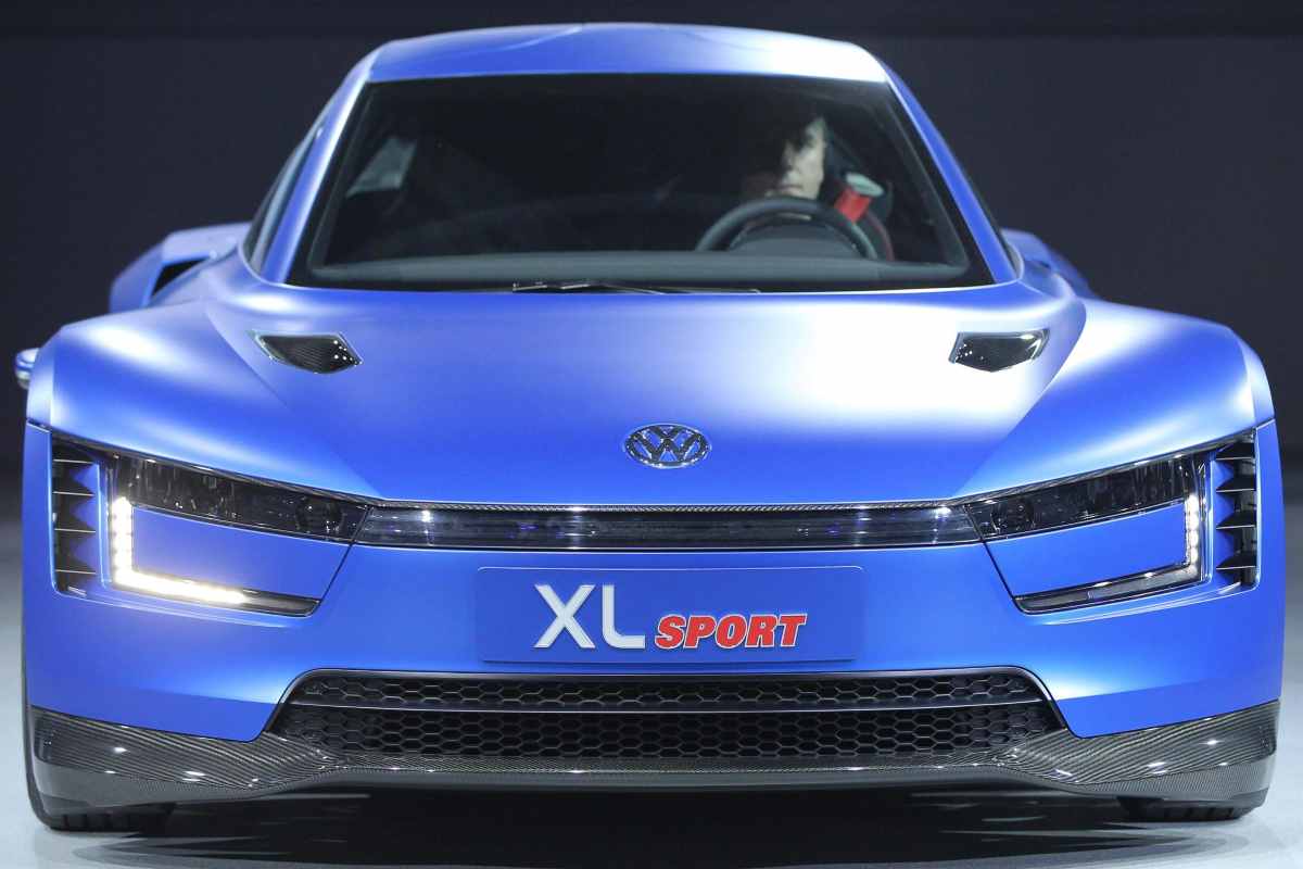 Volkswagen XL Sport, prima auto con motore ducati