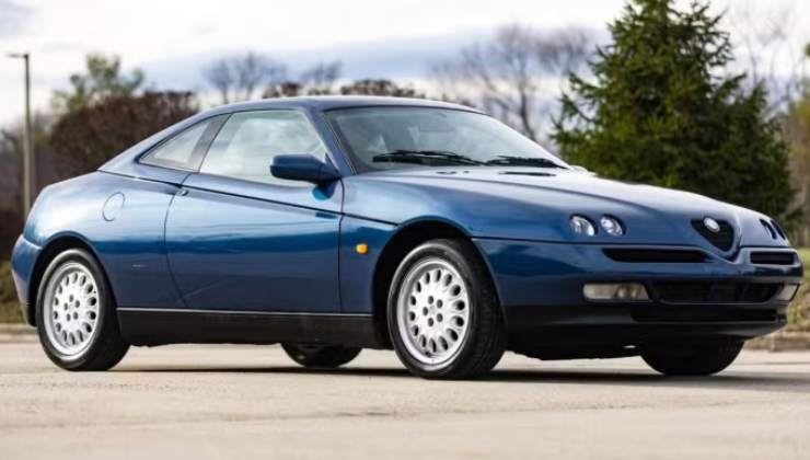 L'Alfa Romeo GTV Twin Spark 16V del 1996 all'asta