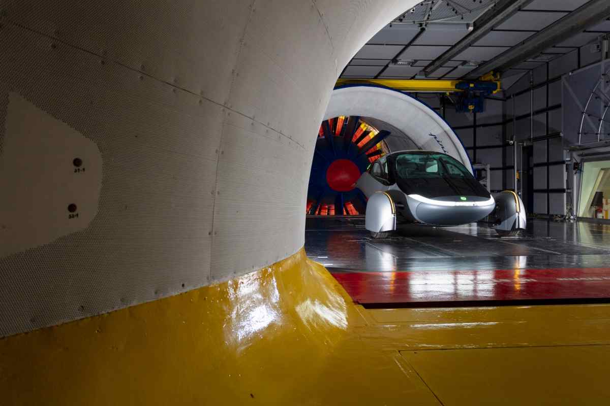 Un modello di triciclo elettrico Pininfarina