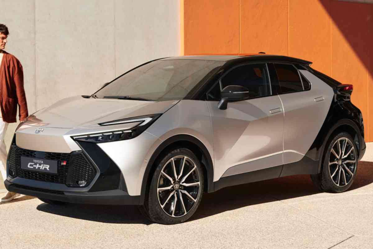 Toyota C-HR Hybrid 