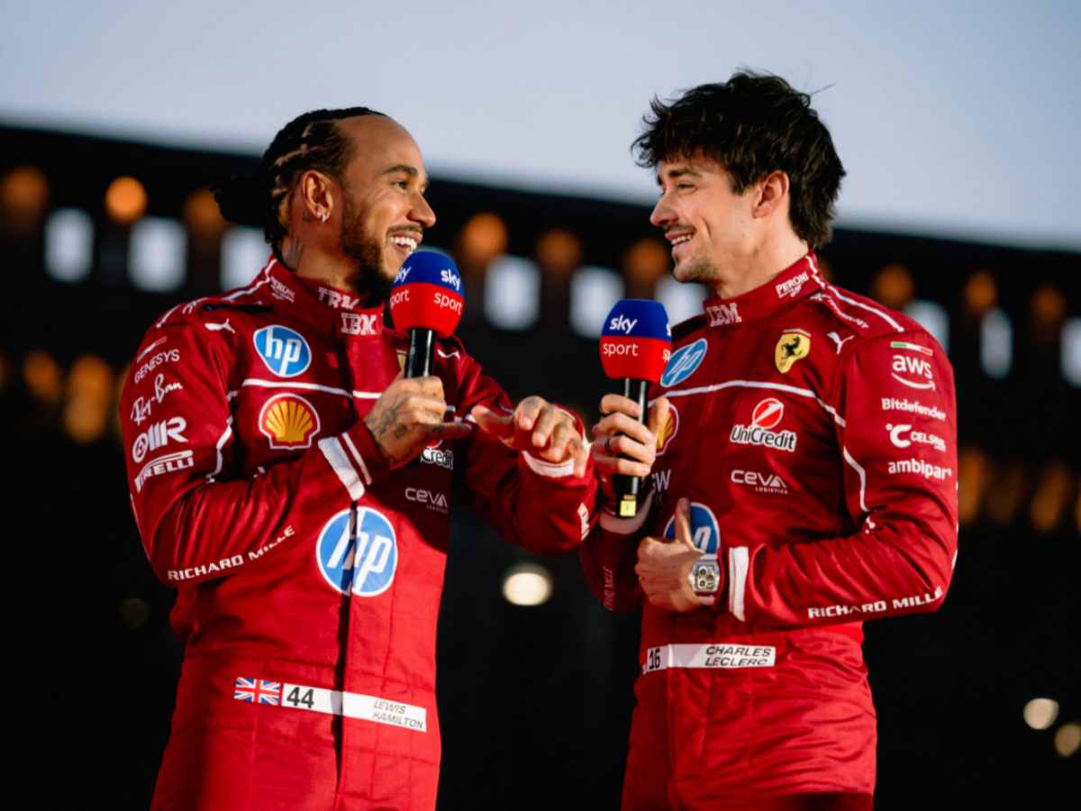 Hamilton e Leclerc con la divisa Ferrari