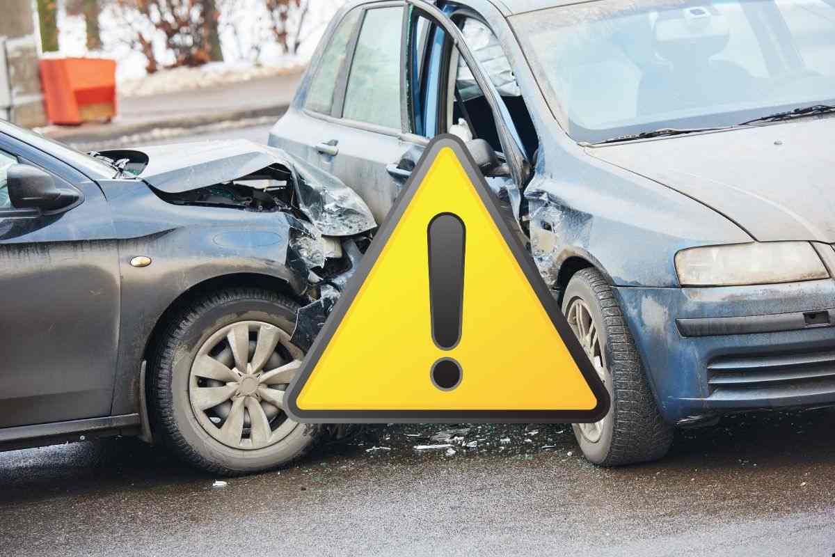 Auto incidente problemi carrozzeria furto
