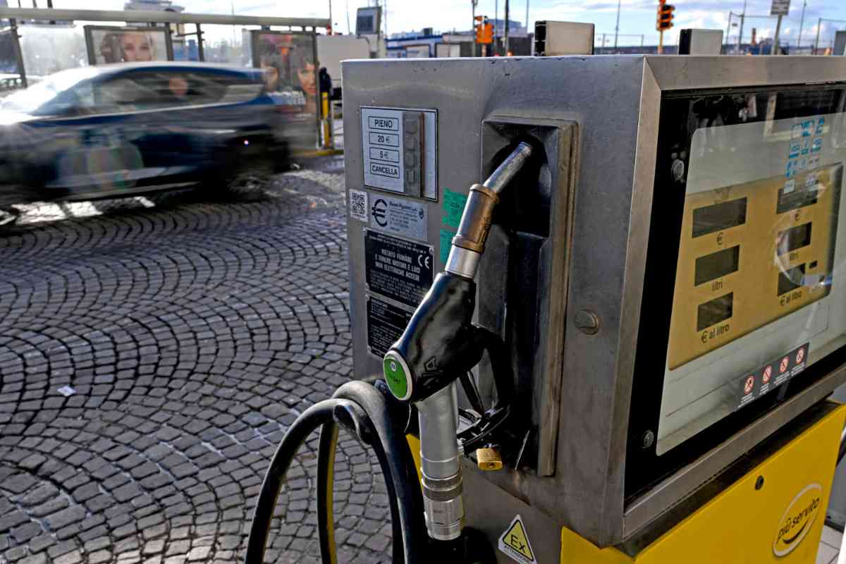 Distributore di benzina