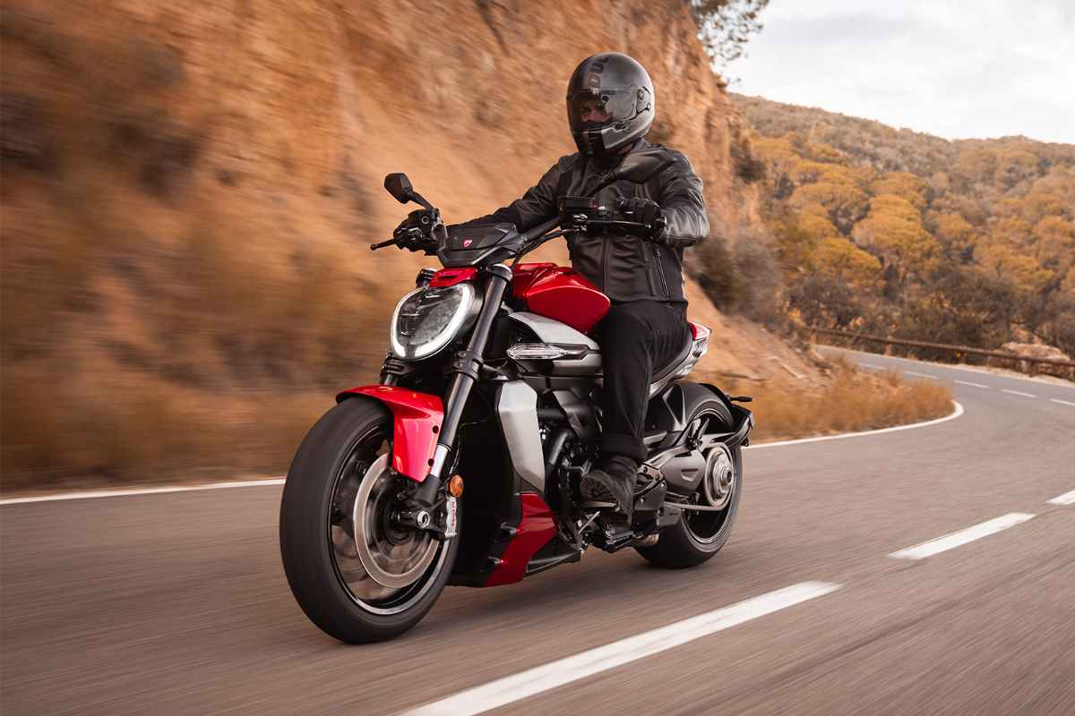 Ducati XDiavel V4