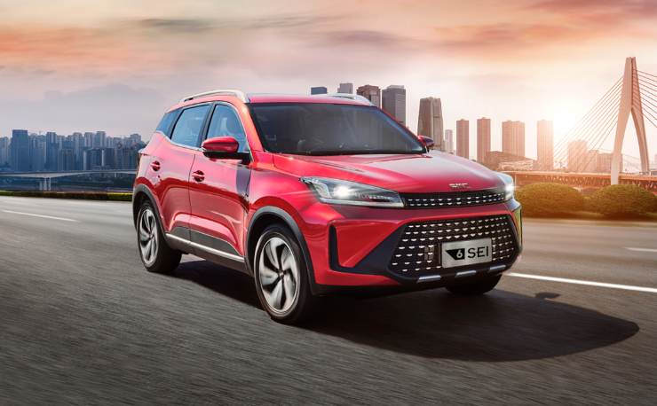 EMC SEI, il nuovo Suv a doppia alimentazione e con super bonus