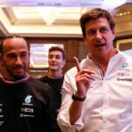 Lewis Hamilton e Toto Wolff insieme ai tempi della Mercedes