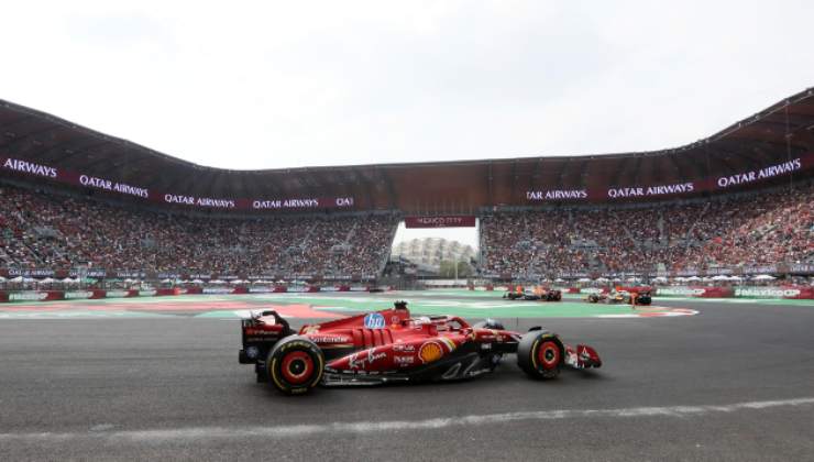 La Ferrari in azione sul circuito del Messico