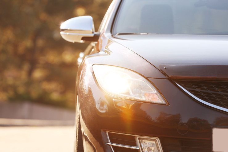 Abbaglianti auto stangata problemi multa