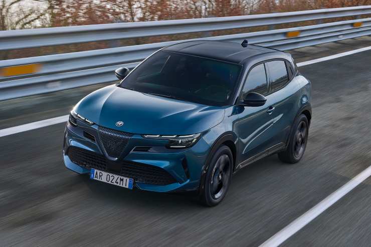 Alfa Romeo Junior Polonia Tychy Stellantis
