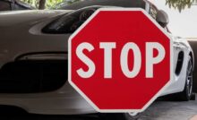 Porsche Taycan auto elettrica novità Cina addio