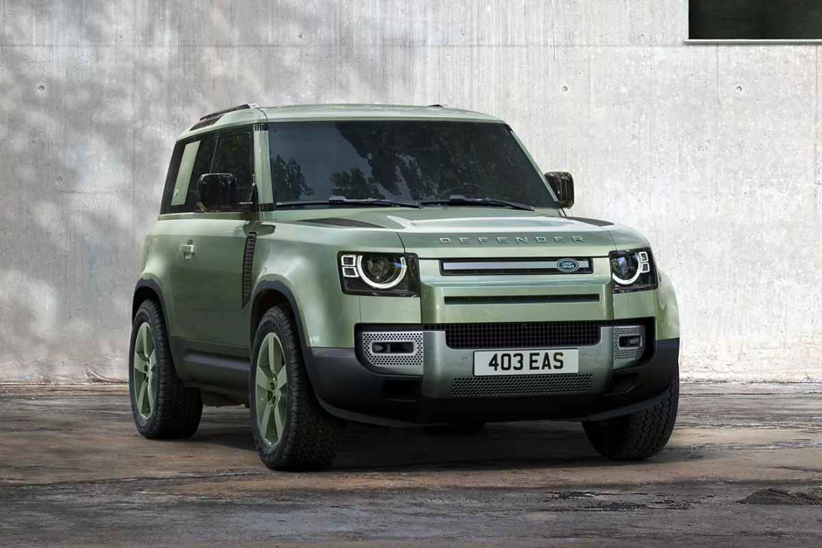 Land Rover Defender