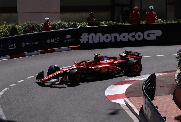 F1 Ferrari Monaco pit stop