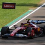 Charles Leclerc Hamilton Ferrari Monaco GP tuta blu