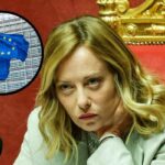 giorgia meloni seduta in parlamento sede unione europea