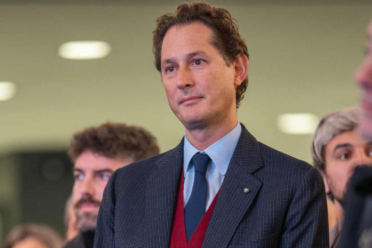 Ferrari FF John Elkann vendita auto