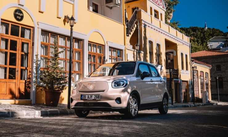 Leapmotor T03 Stellanis citycar Cina 20 mila euro