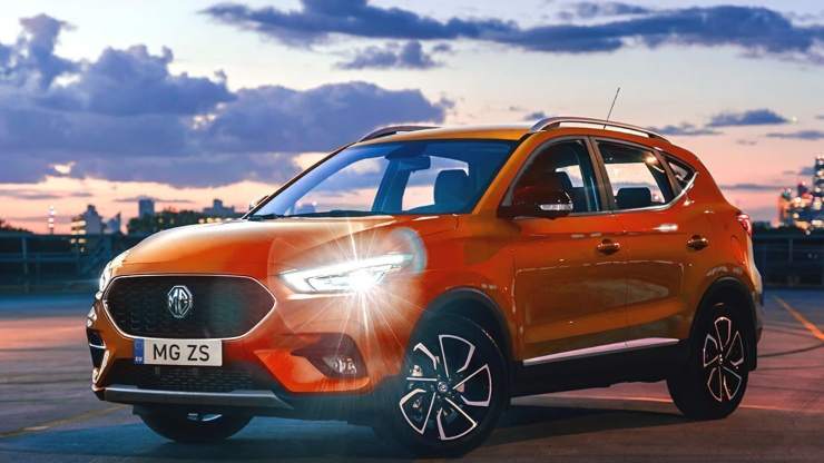 MG ZS SUV Dacia Duster Captur ibrido