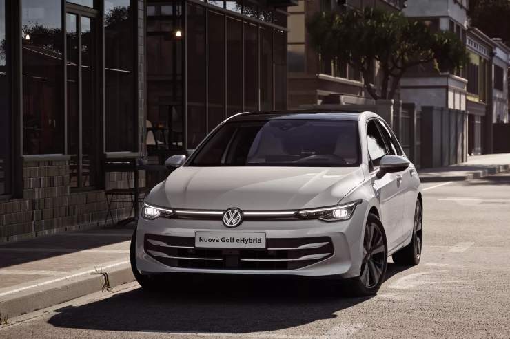Volkswagen Golf novità rate sconti occasioni