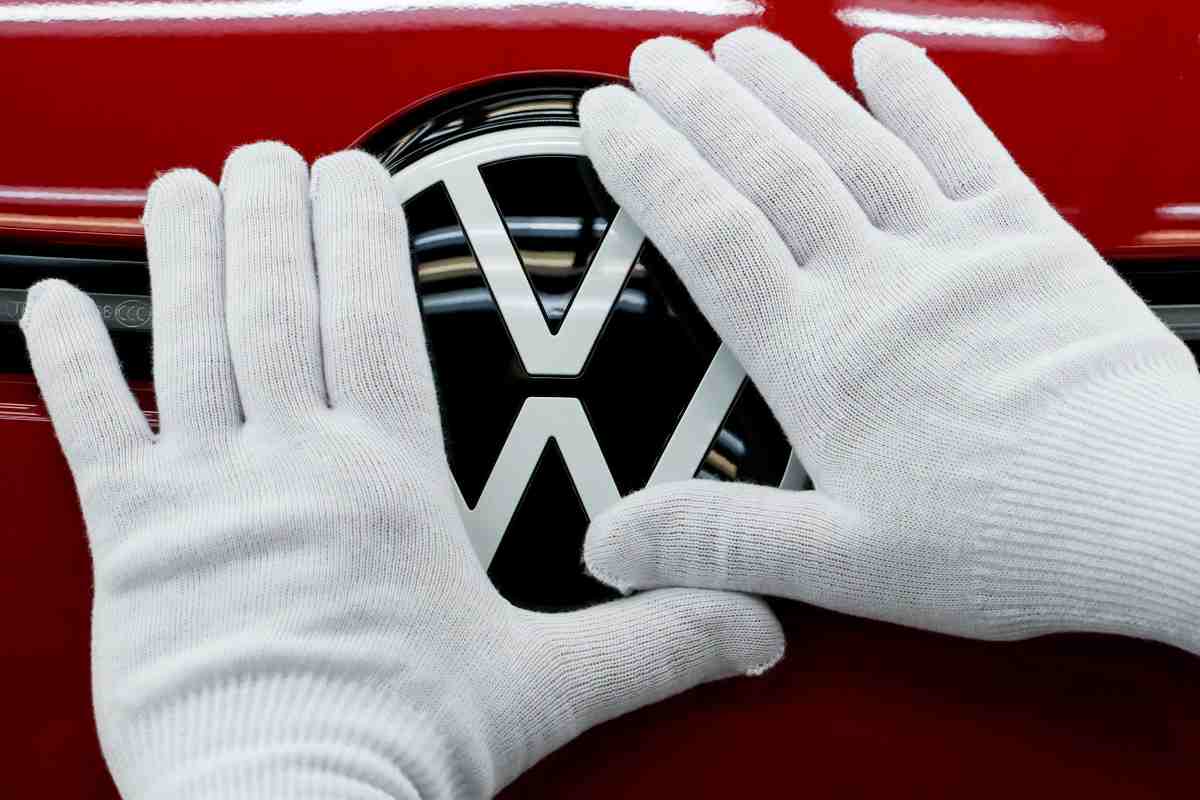 volkswagen logo