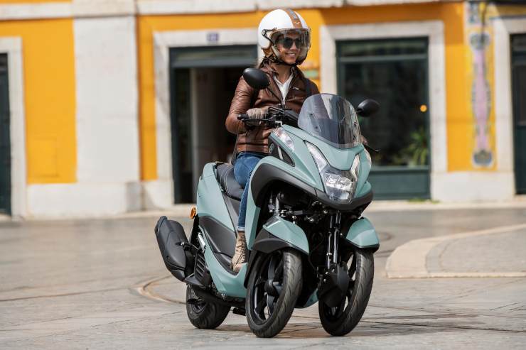 Yamaha Tricity 125 novità scooter tre ruote