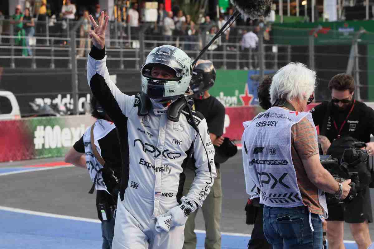 Brad Pitt nel film sulla F1