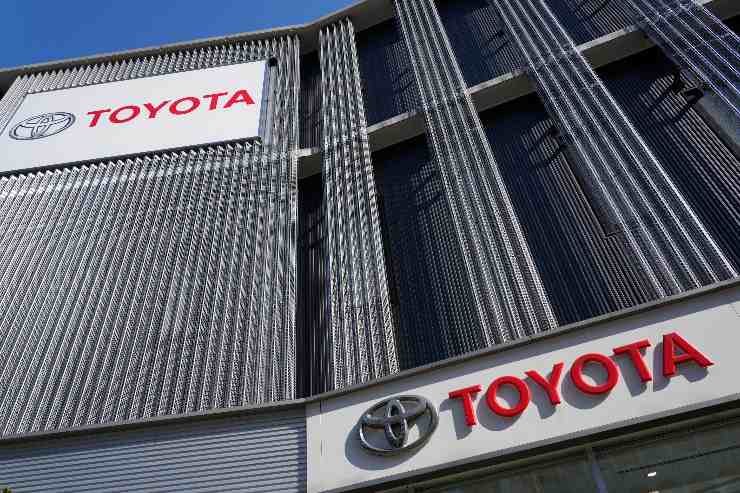 Toyota, pronta la fusione con colossi cinesi: piano ambizioso