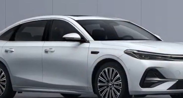Geely Galaxy A7 EM-i